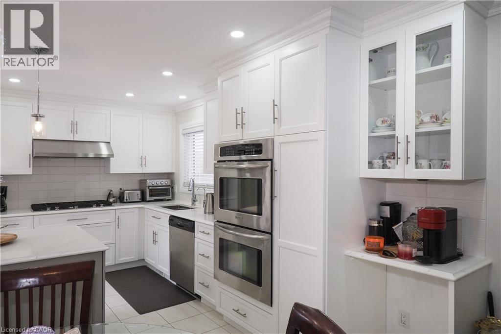 89 LYNNHAVEN Court thumbnail 15