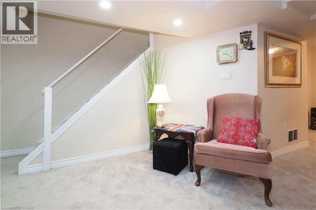 89 LYNNHAVEN Court thumbnail 22