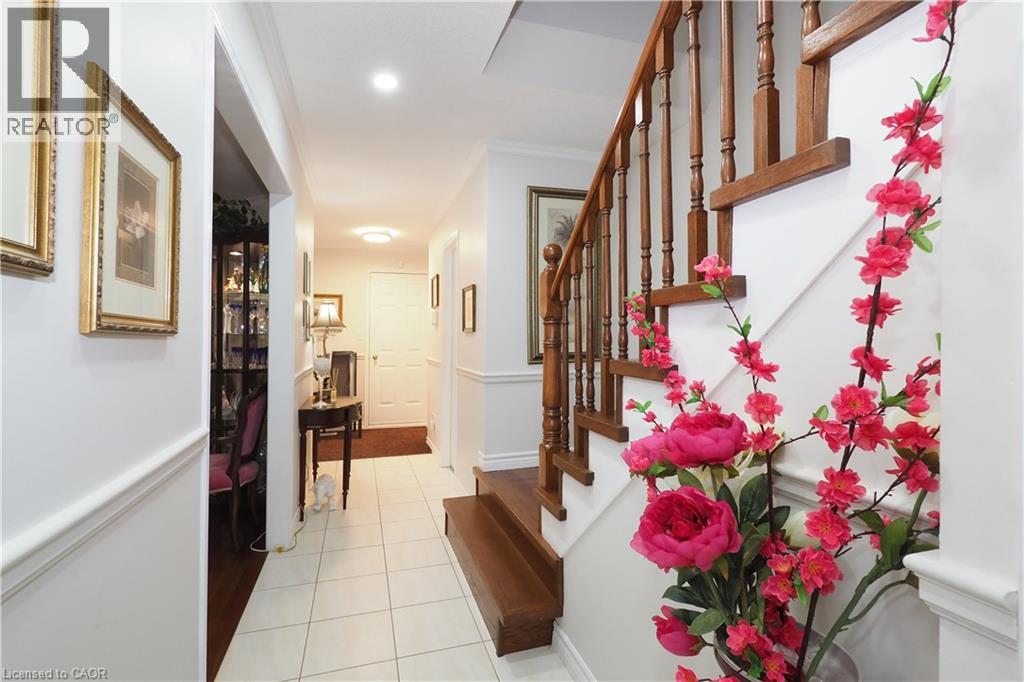 89 LYNNHAVEN Court thumbnail 3