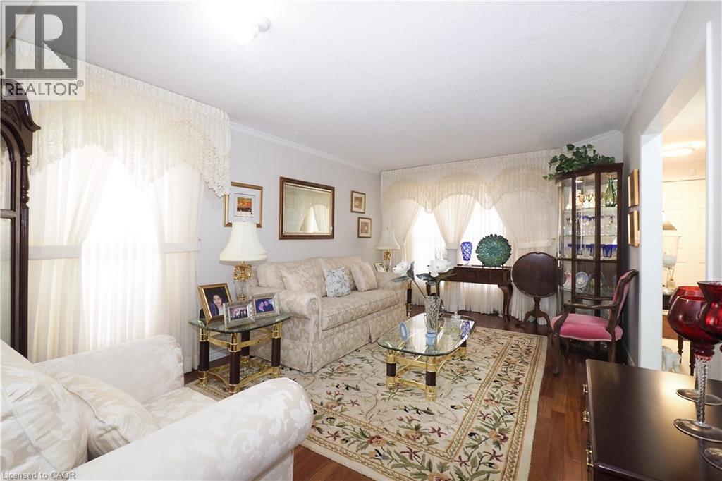 89 LYNNHAVEN Court thumbnail 6