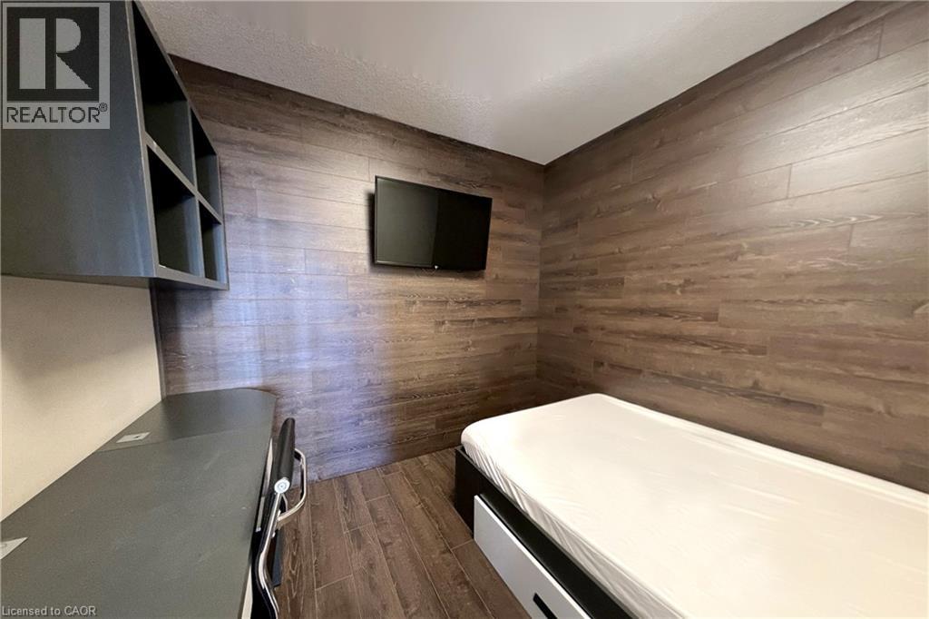 330 PHILLIP Street Unit# T2-2703 thumbnail 7