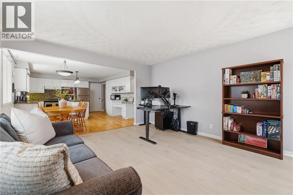 381 TIMLOCK Place thumbnail 19