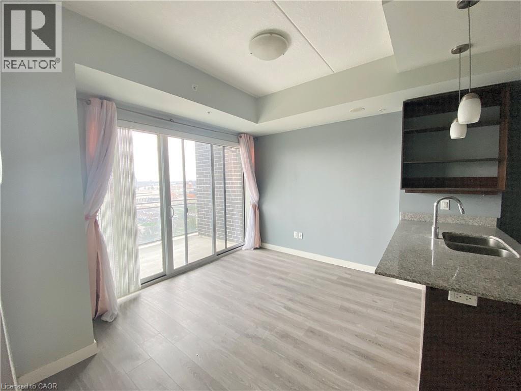 318 SPRUCE Street Unit# 1501 thumbnail 2