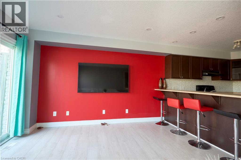 105 PINNACLE Drive Unit# 9 thumbnail 7