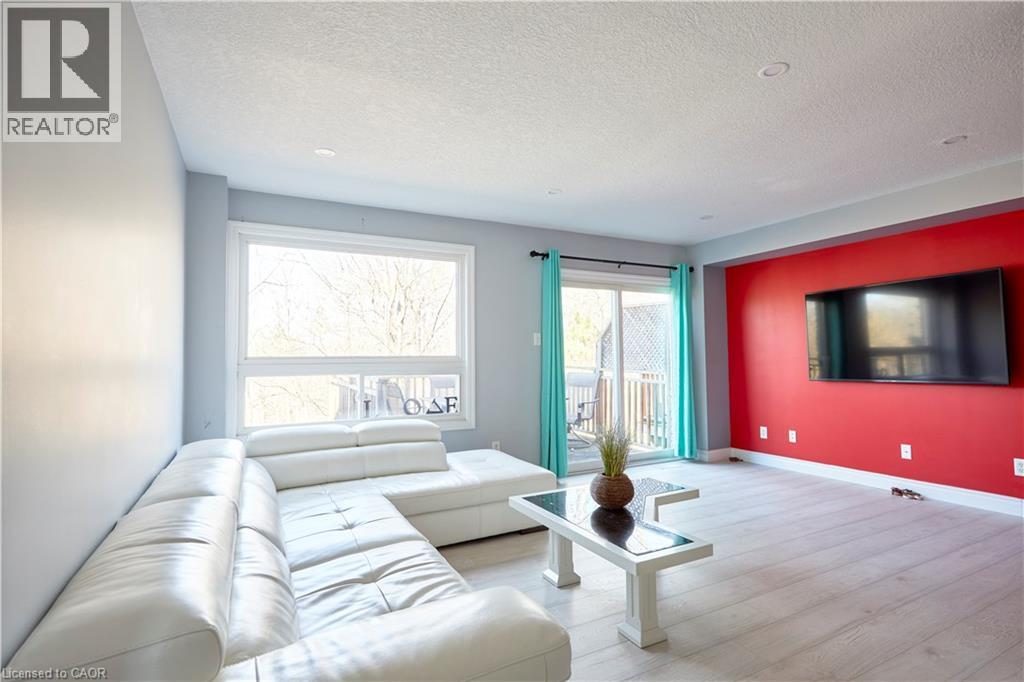 105 PINNACLE Drive Unit# 9 thumbnail 5