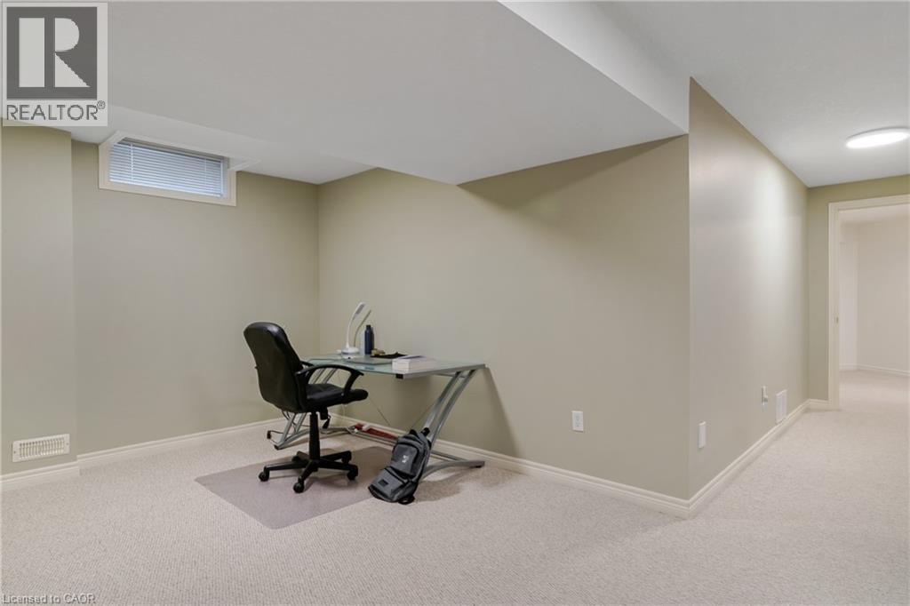 184 SOFRON Drive thumbnail 40