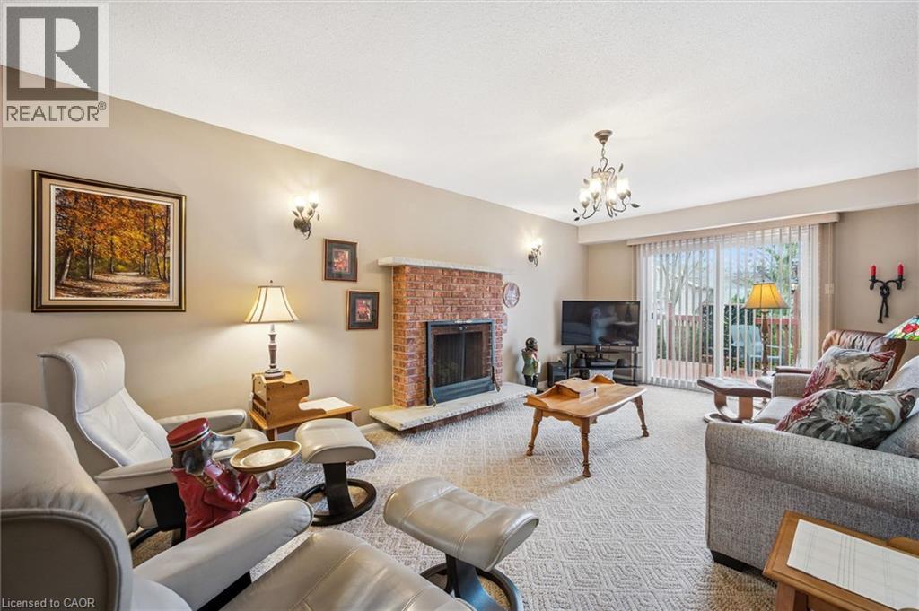 233 LAURENTIAN Drive thumbnail 11