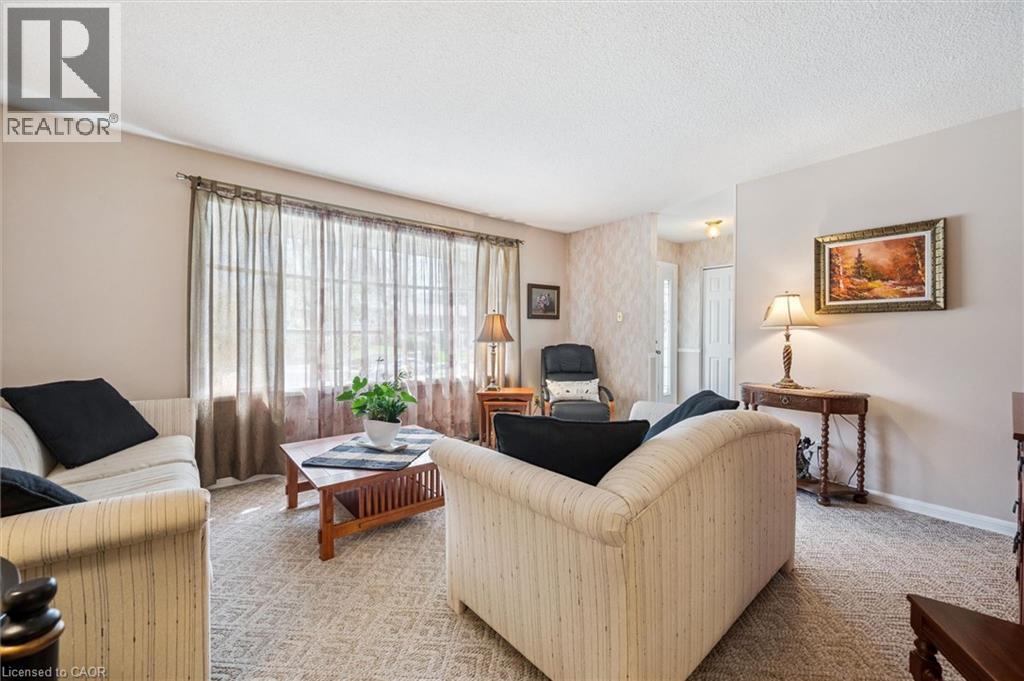 233 LAURENTIAN Drive thumbnail 5