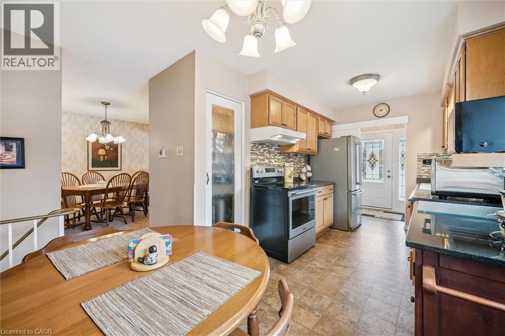 233 LAURENTIAN Drive thumbnail 9