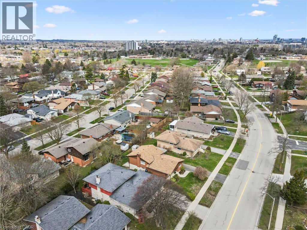 233 LAURENTIAN Drive thumbnail 30