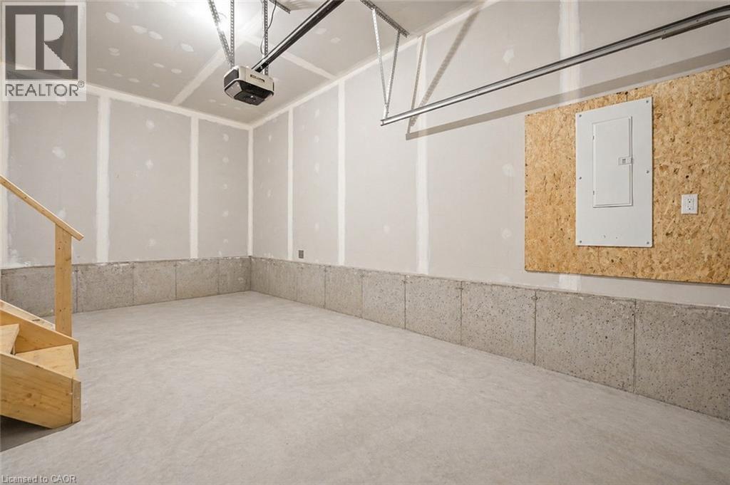 143 ELGIN Street N Unit# 84 thumbnail 24