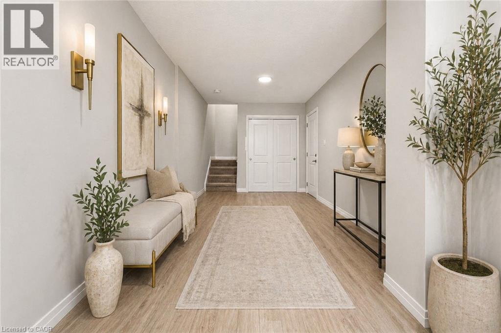 143 ELGIN Street N Unit# 84 thumbnail 3