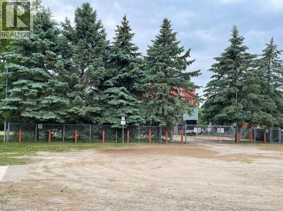 290 GARDEN Street thumbnail 28