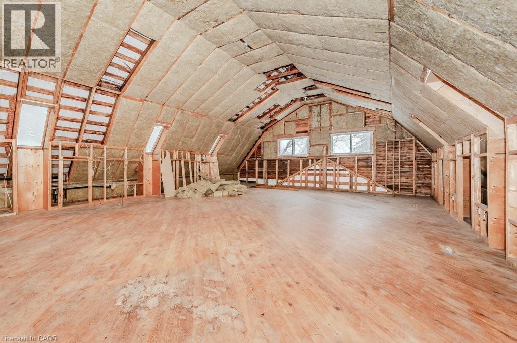 290 GARDEN Street thumbnail 25