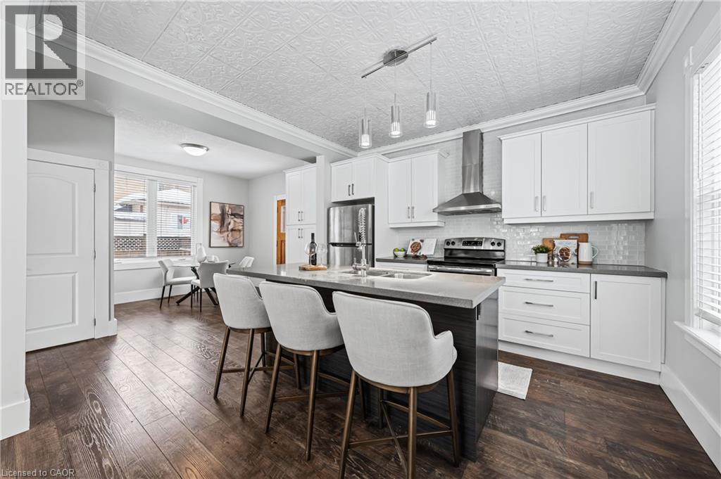 11 HEINS Avenue thumbnail 14