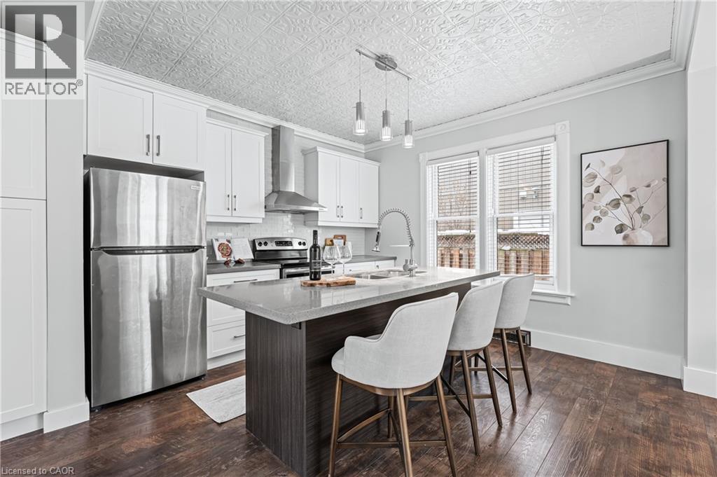 11 HEINS Avenue thumbnail 15