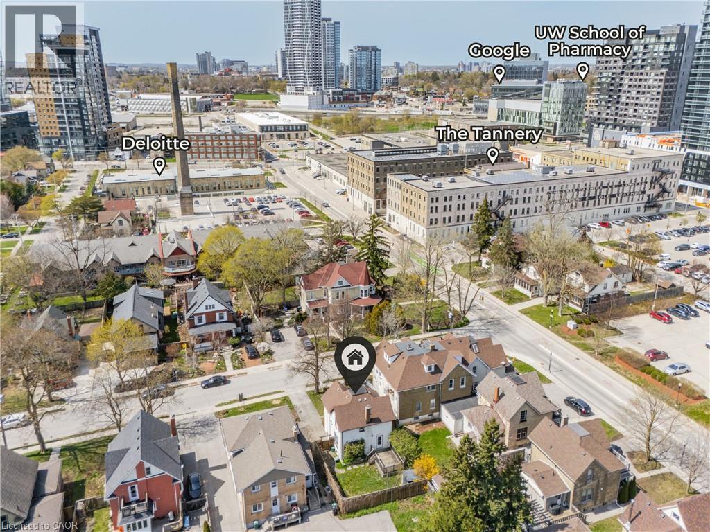 11 HEINS Avenue thumbnail 3