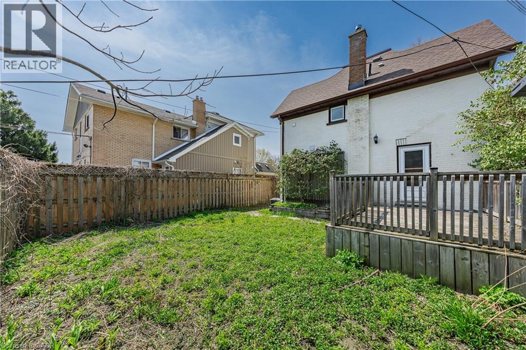 11 HEINS Avenue thumbnail 39