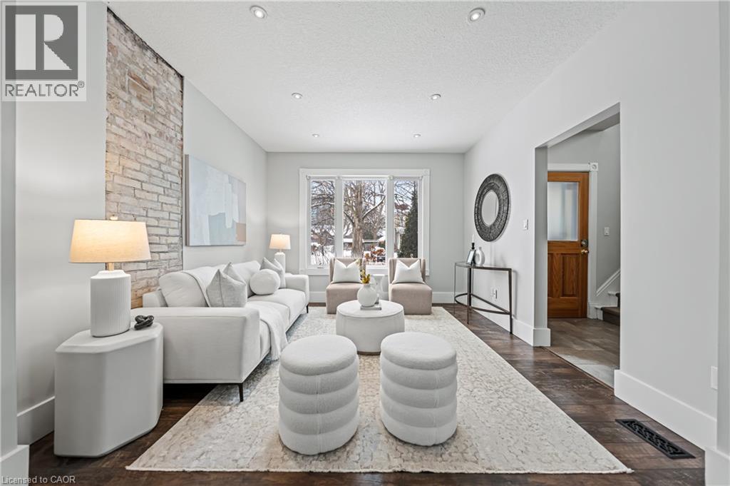 11 HEINS Avenue thumbnail 8