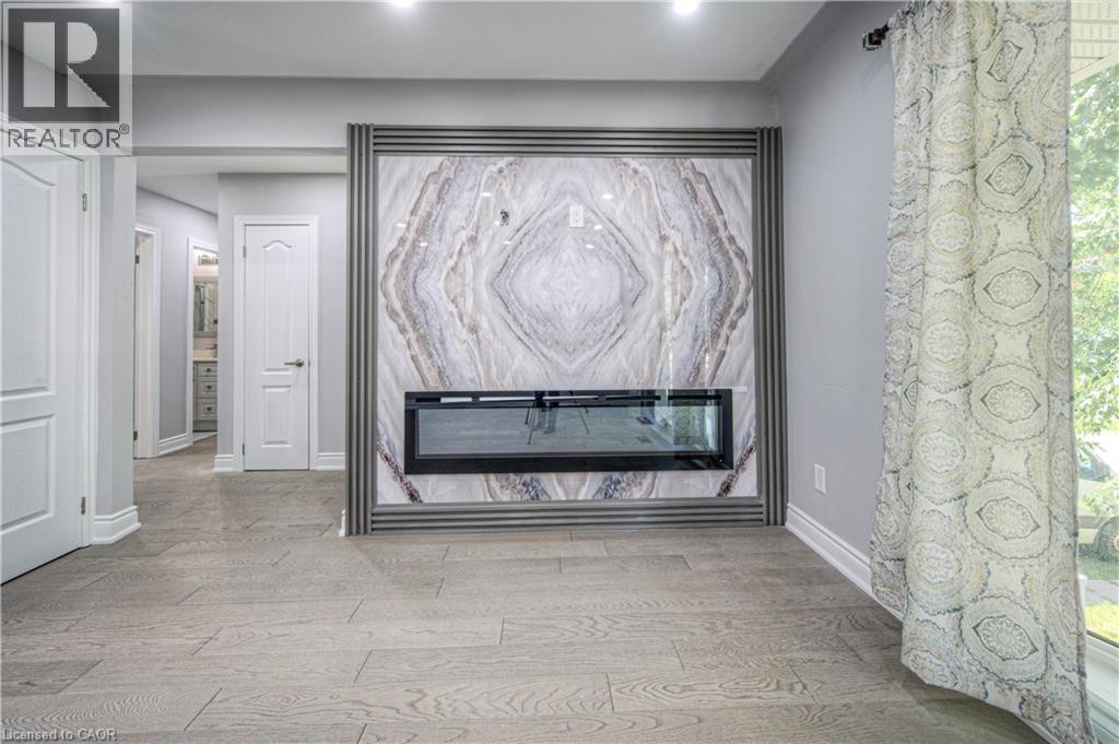 279 DIXON Street thumbnail 10