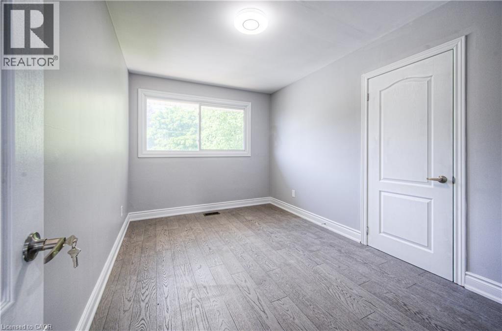 279 DIXON Street thumbnail 22