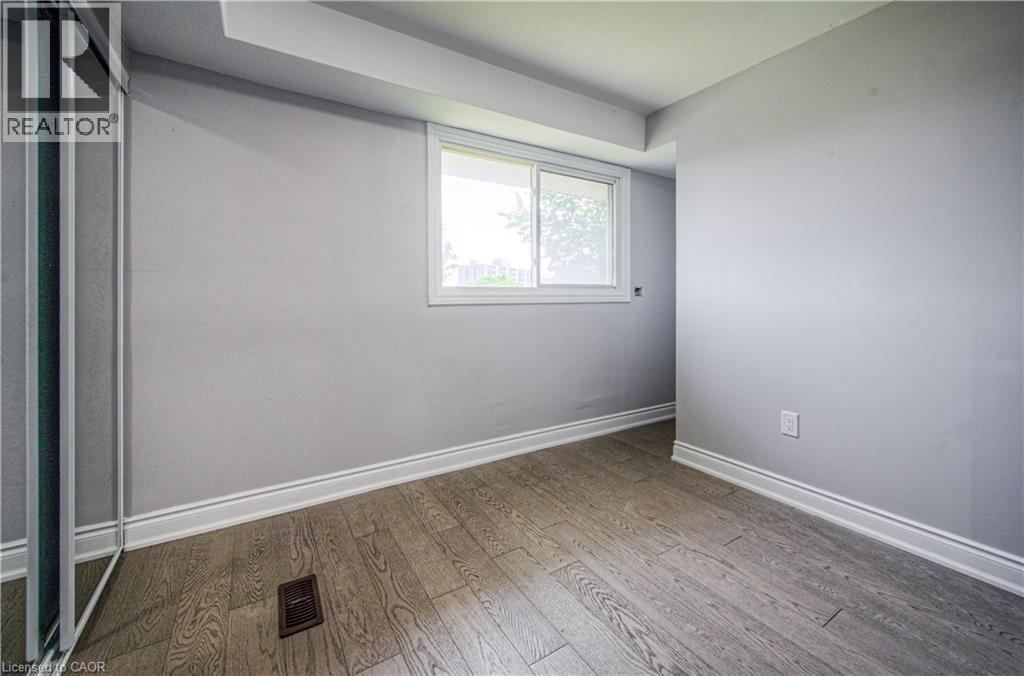 279 DIXON Street thumbnail 26