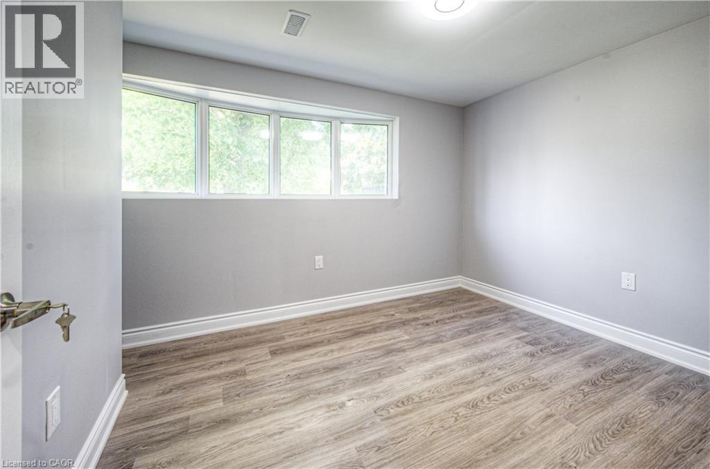 279 DIXON Street thumbnail 38