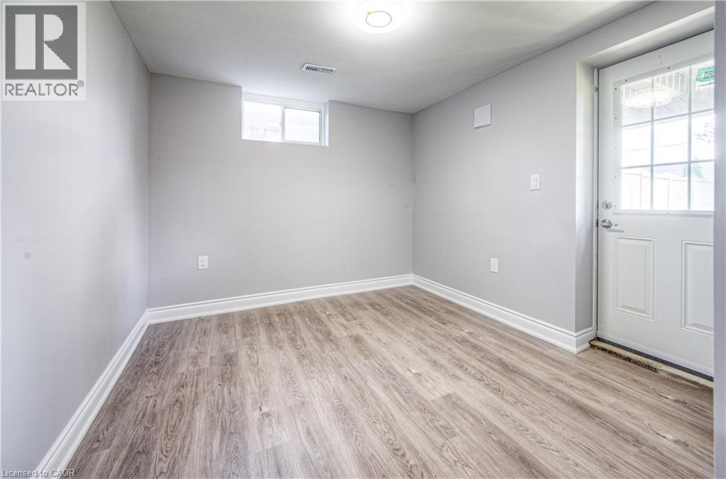 279 DIXON Street thumbnail 42