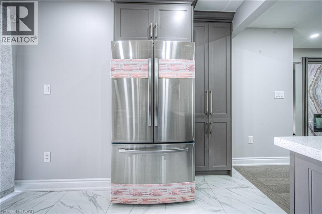 279 DIXON Street thumbnail 15