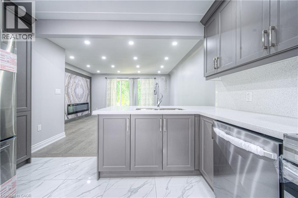 279 DIXON Street thumbnail 16