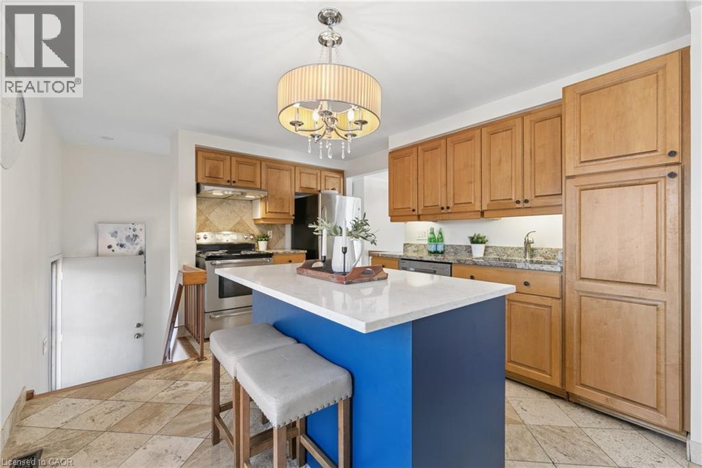 24 BRIAR KNOLL Place thumbnail 14