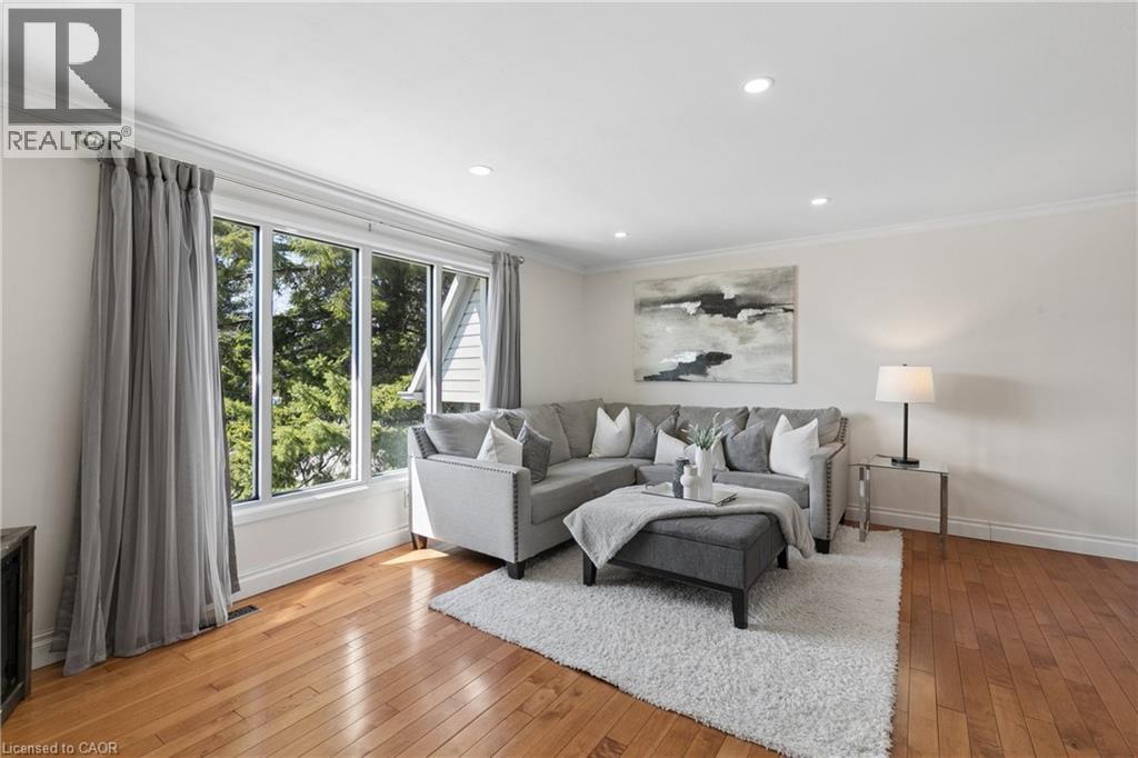 24 BRIAR KNOLL Place thumbnail 8