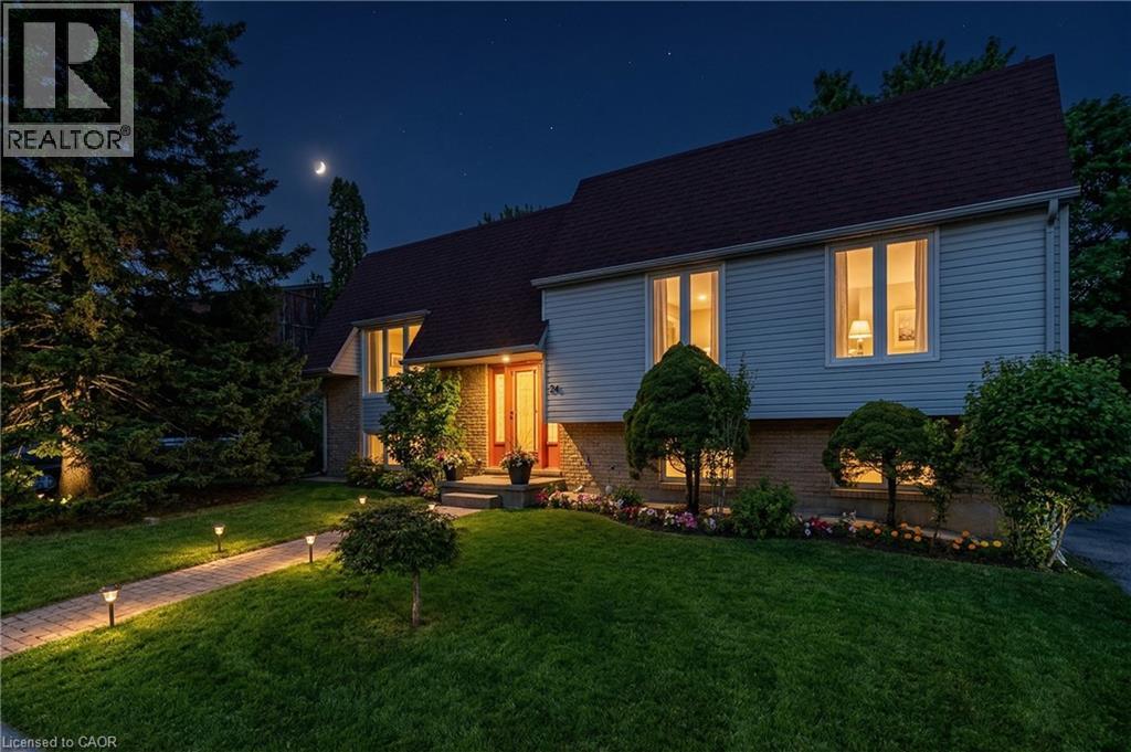 24 BRIAR KNOLL Place thumbnail 2