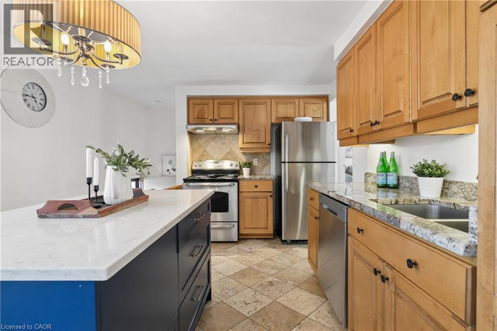 24 BRIAR KNOLL Place thumbnail 18