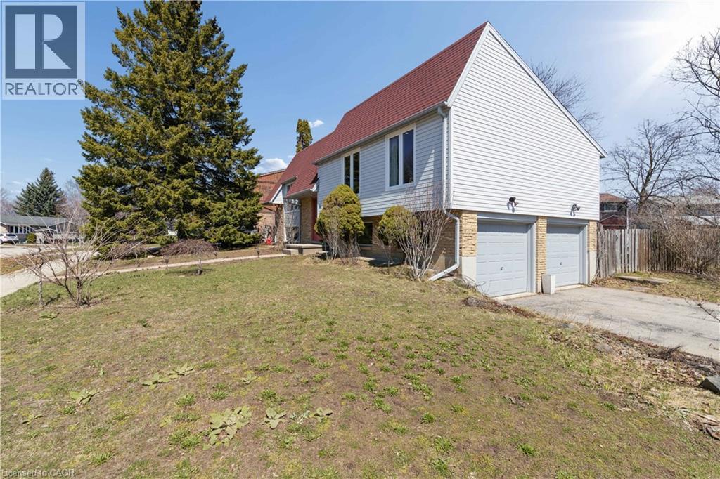 24 BRIAR KNOLL Place thumbnail 4