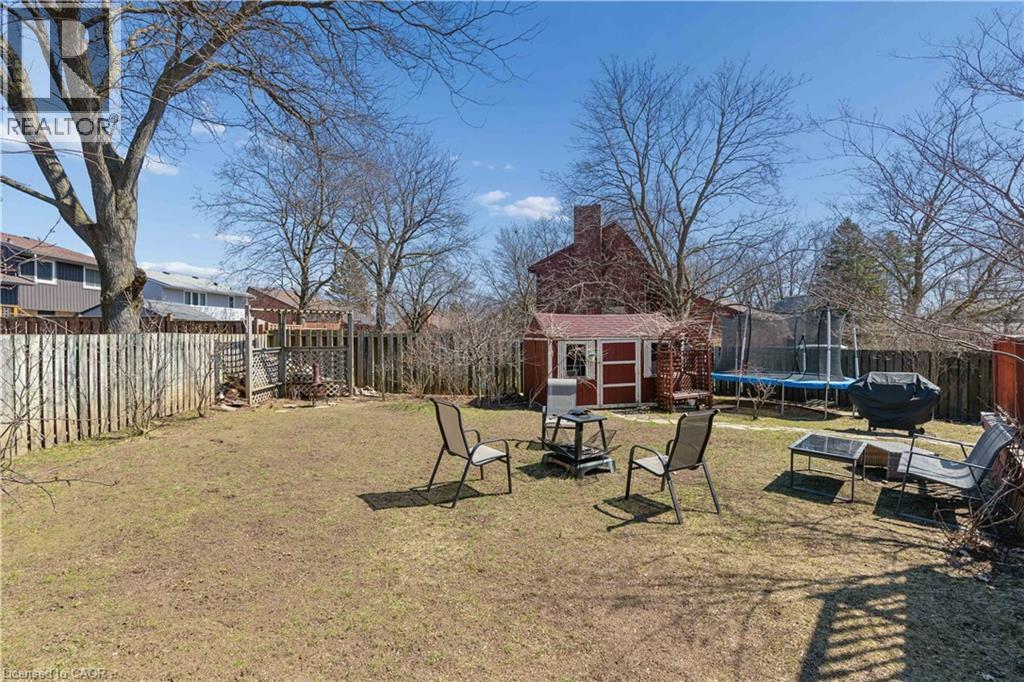 24 BRIAR KNOLL Place thumbnail 40