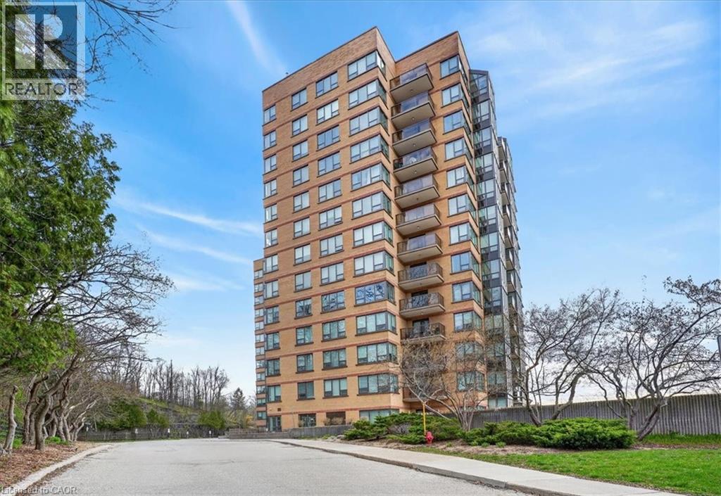 237 KING Street W Unit# 604 thumbnail 3