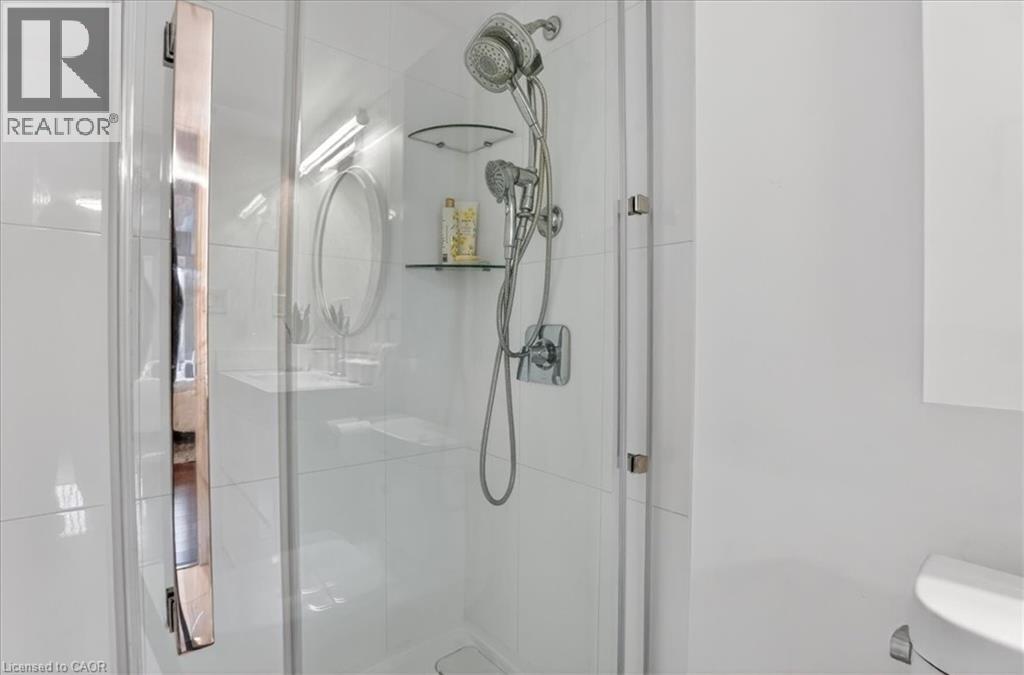 237 KING Street W Unit# 604 thumbnail 32