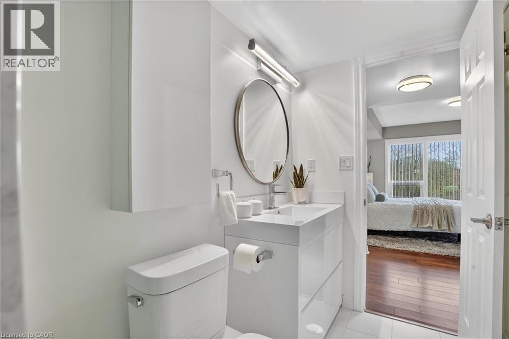 237 KING Street W Unit# 604 thumbnail 33