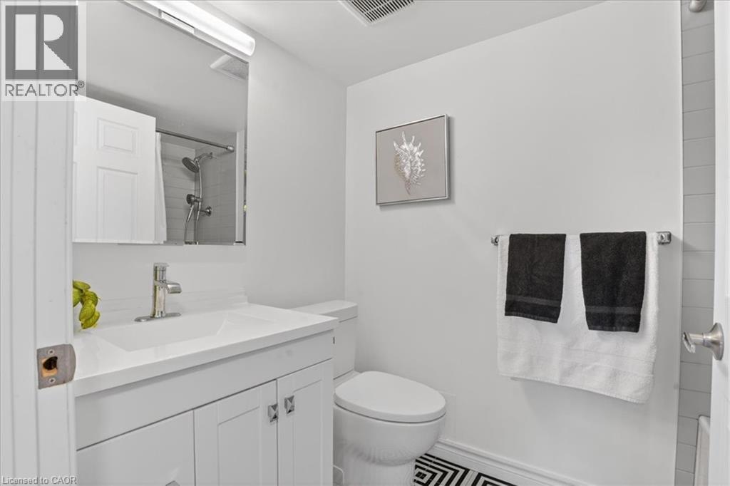 237 KING Street W Unit# 604 thumbnail 37