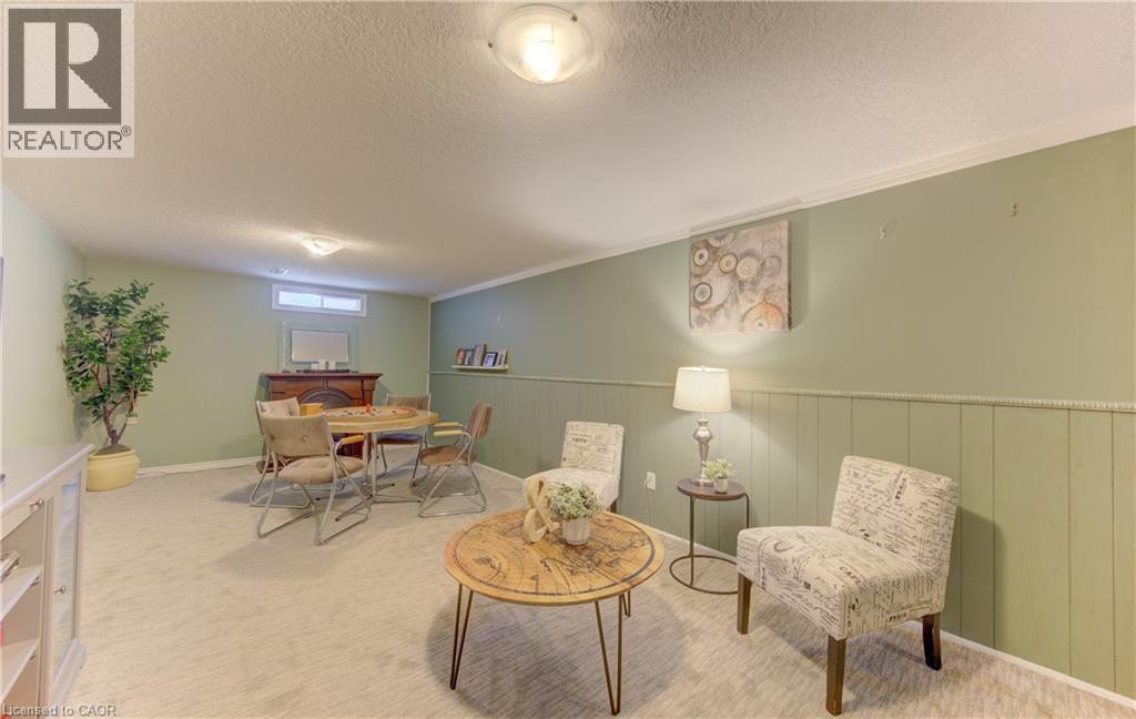 83 MANOR Drive thumbnail 32