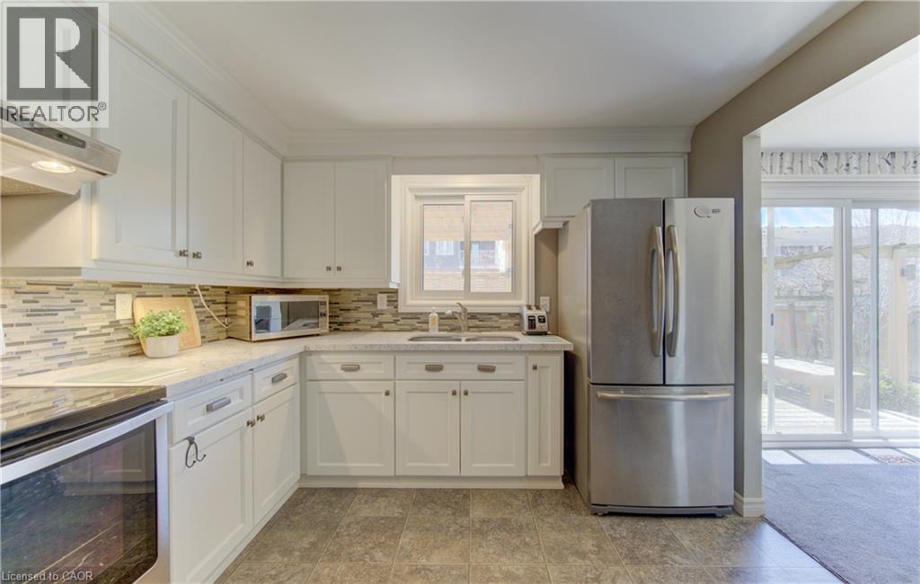 83 MANOR Drive thumbnail 16