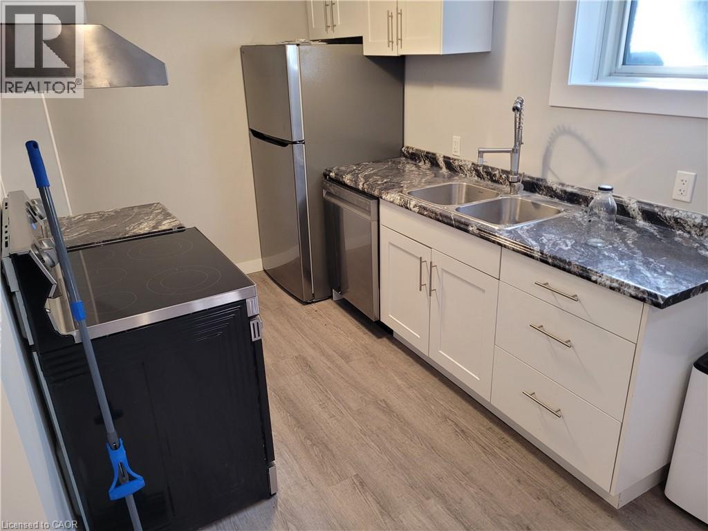 211 DIXON Street thumbnail 28