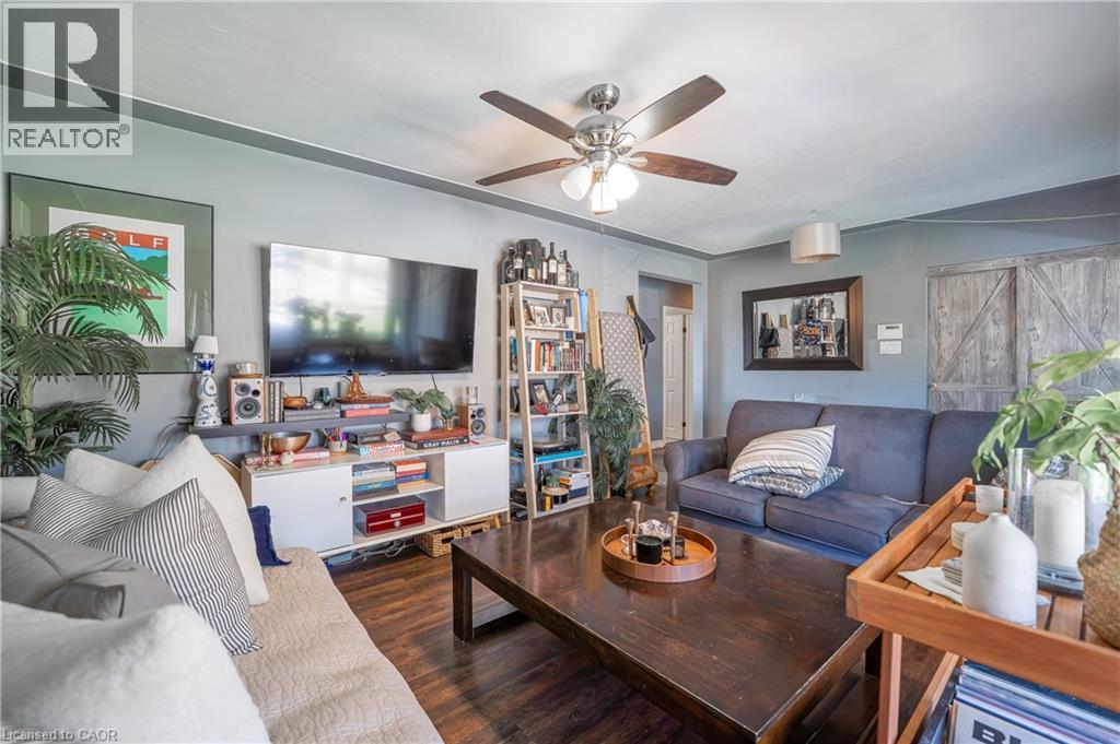 211 DIXON Street thumbnail 12