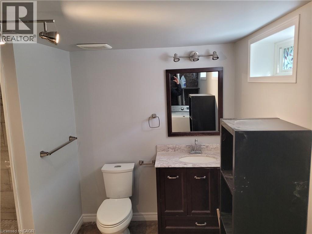 211 DIXON Street thumbnail 25