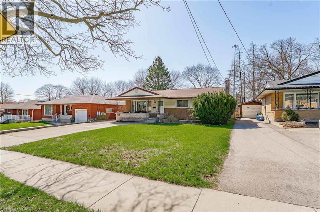 211 DIXON Street thumbnail 2