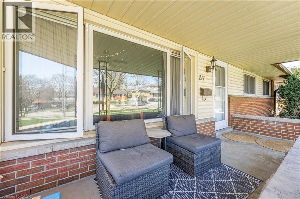 211 DIXON Street thumbnail 33