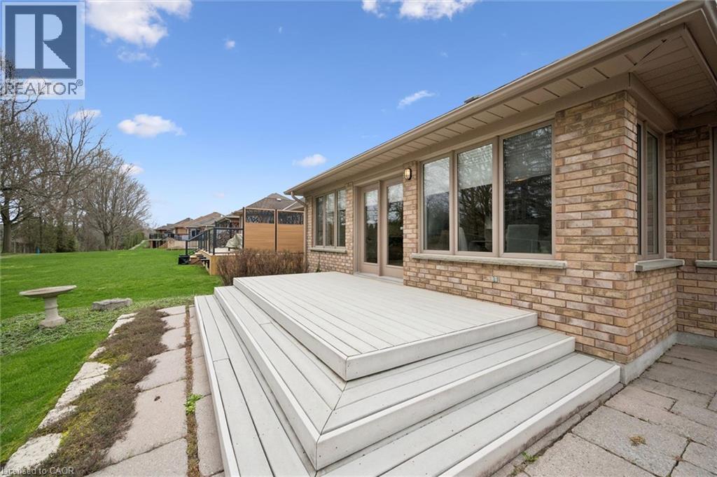 140 GOLF LINKS Drive thumbnail 31