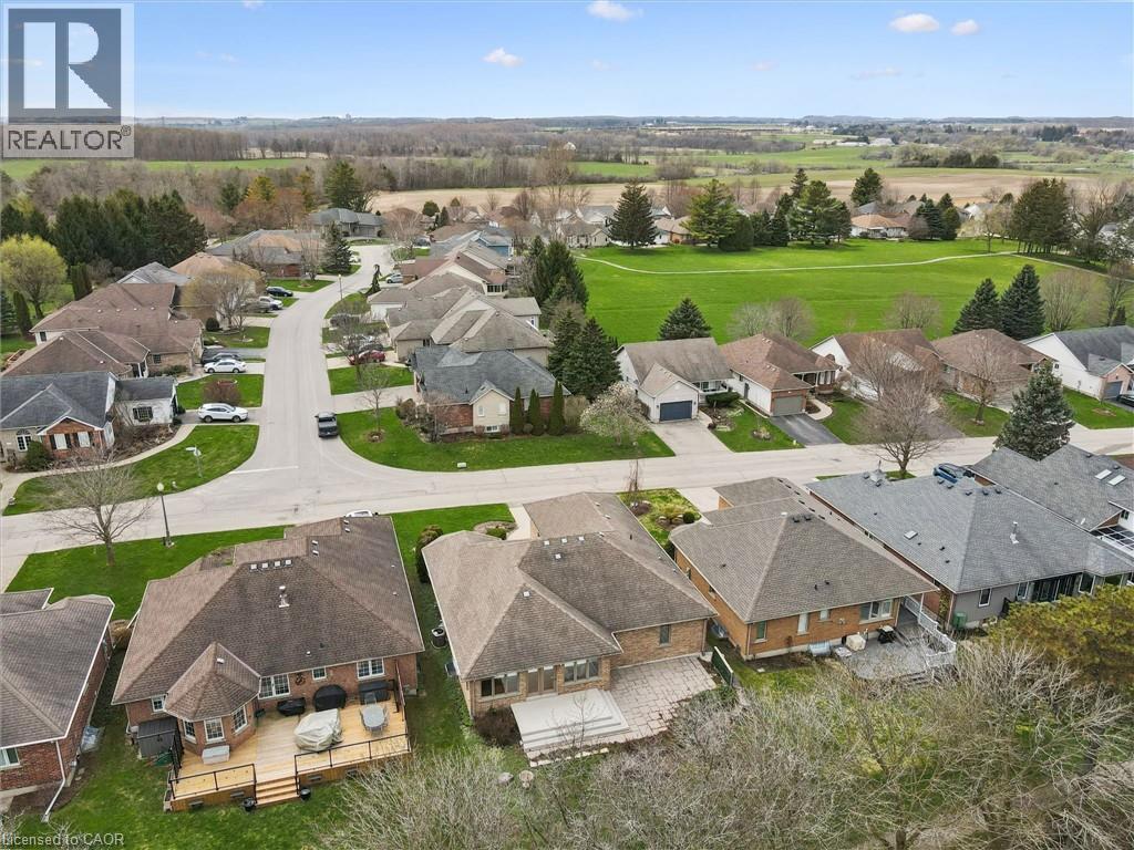 140 GOLF LINKS Drive thumbnail 37