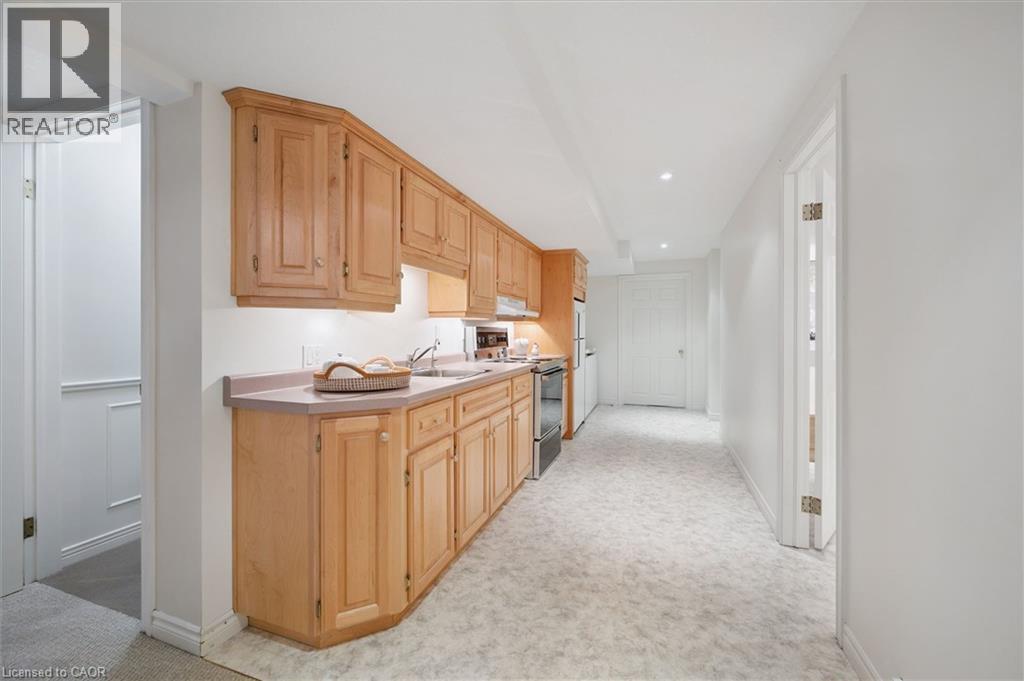 140 GOLF LINKS Drive thumbnail 26